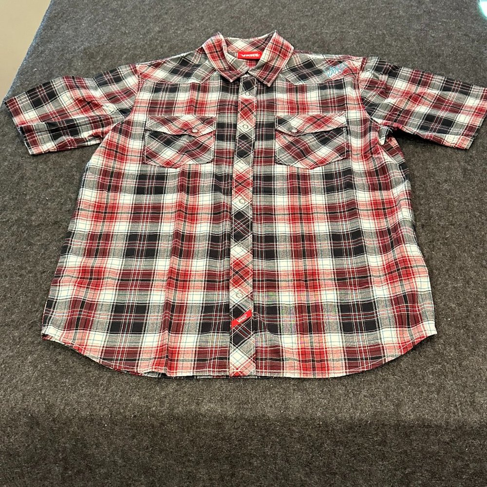 Vans Button Down Short Sleeve Shirt Size SMALL (E-9)